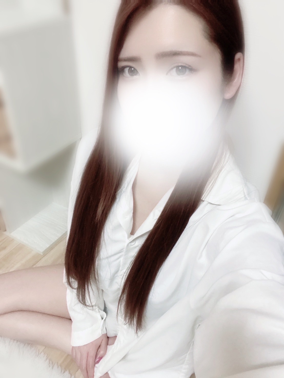 新人　せりな